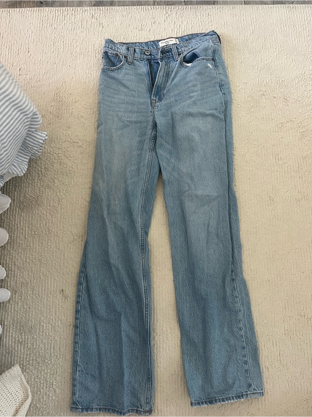 Abercrombie & Fitch Light Blue High Rise The Loose Jean